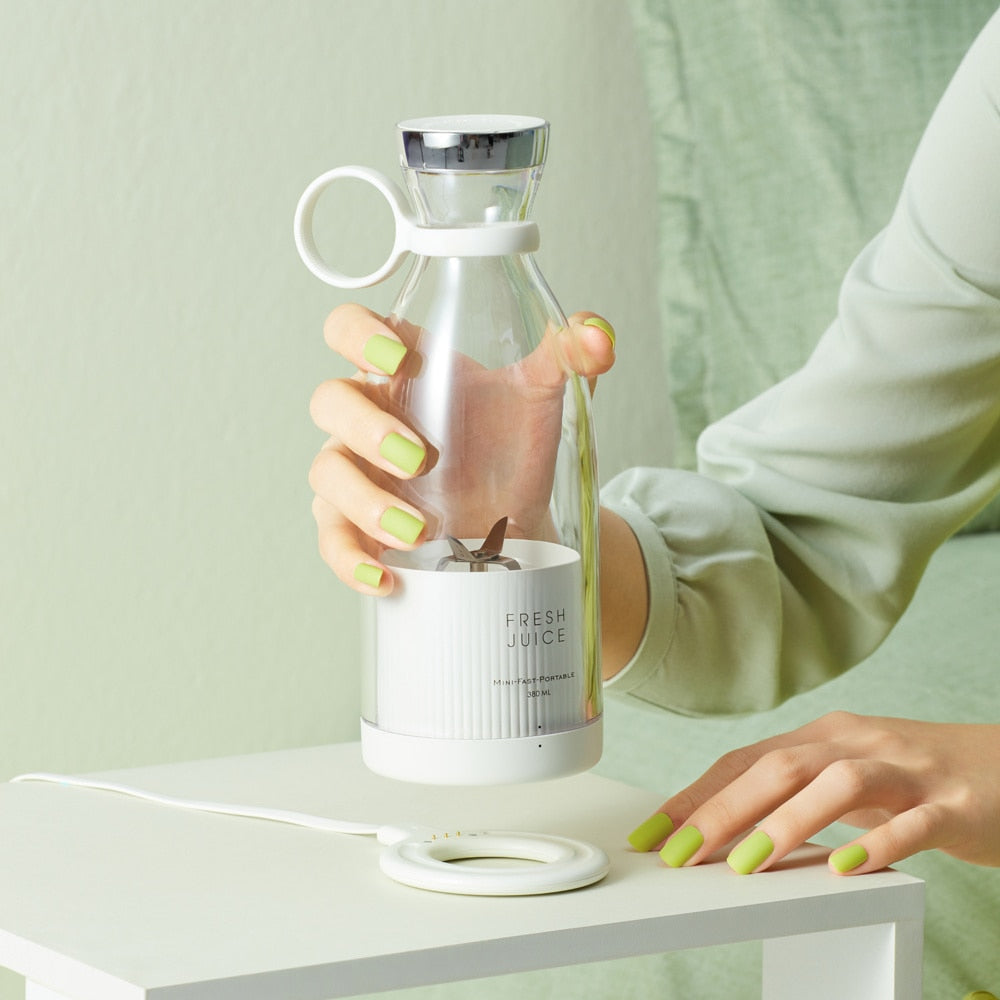 Portable Juicer Blender | Mary's Mercantile Shoppe